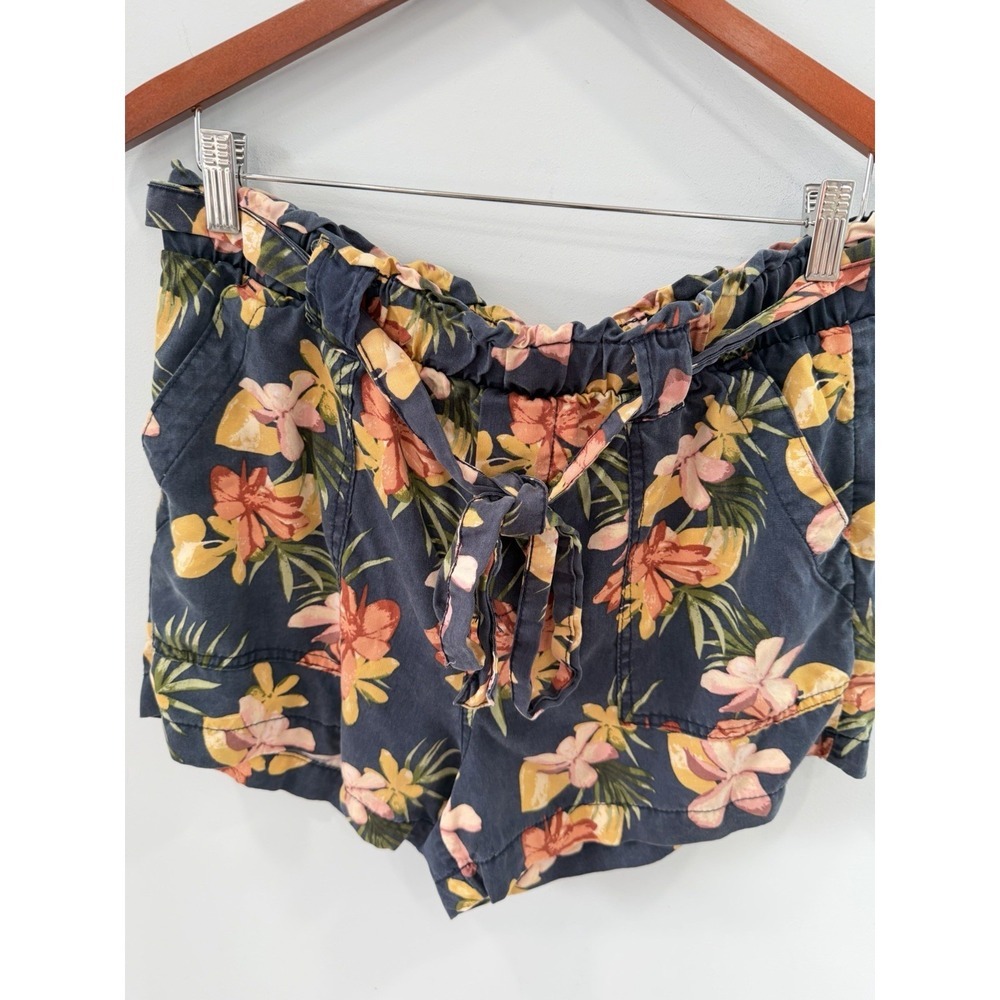 Time and Tru Floral Shorts Women's Size M 8-10 Multicolor Summer - Picture 3 of 8